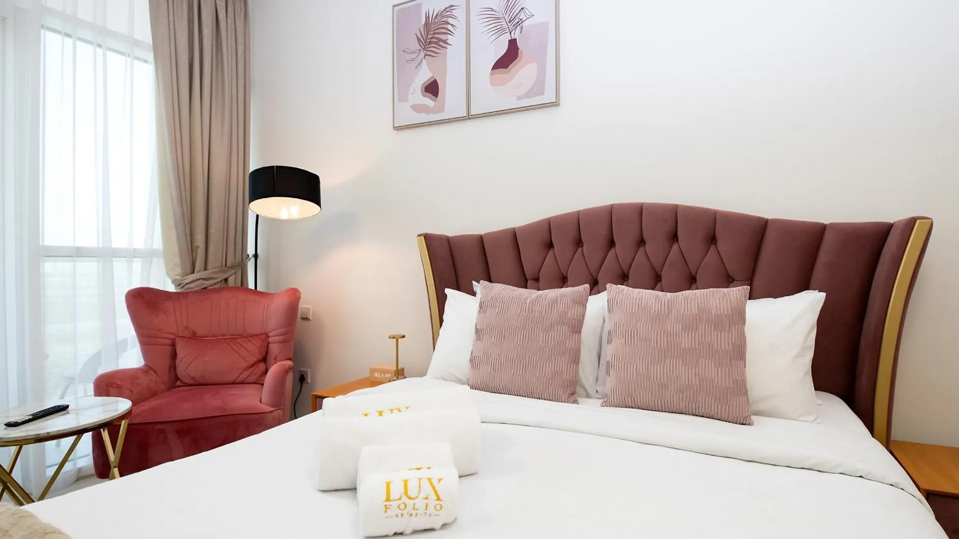 Cozy And Stylish Studio Retreat In Damac Hills Dubai Apartment