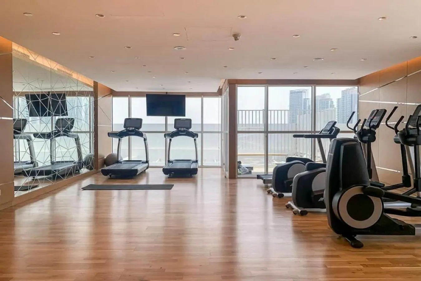 Apartment Cozy And Stylish Studio Retreat In Damac Hills Dubai